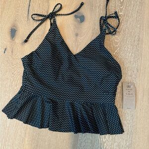 ALBION. *NEW* Size M. Tankini cropped swim top. Midnight dash.